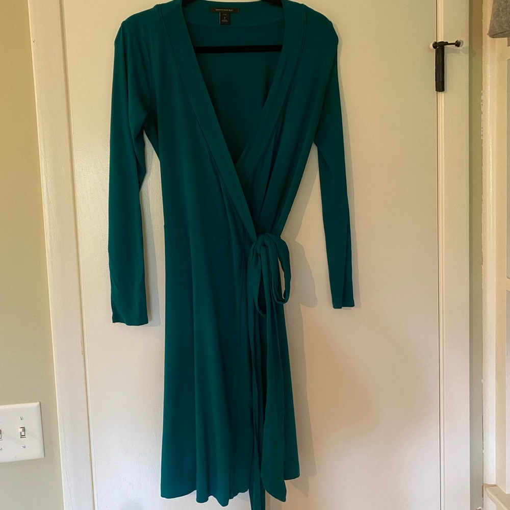 V neck wrap dress